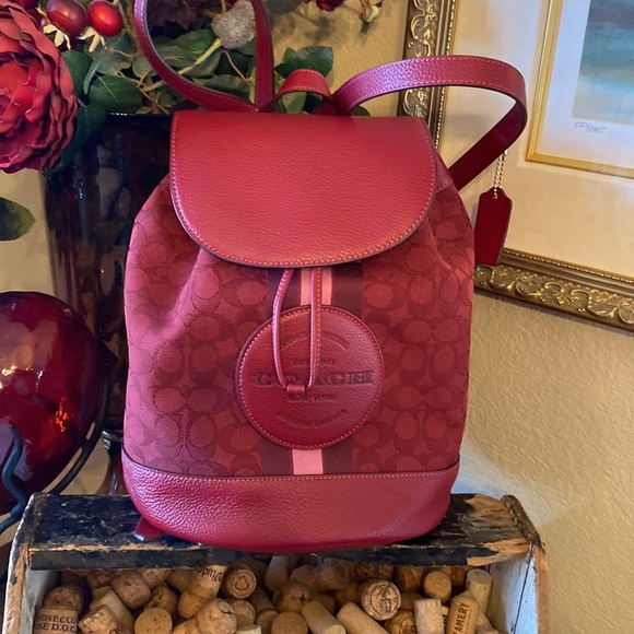 NWT COACH Dempsey Backpack with COACH patch and varsity stripe - Picture 4 of 6